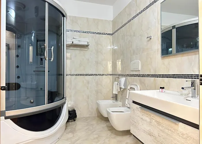 Panorama View On The Castle And The Old Town 4*