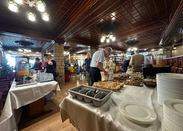 Panorama View On The Castle And The Old Town Szálloda Kruja