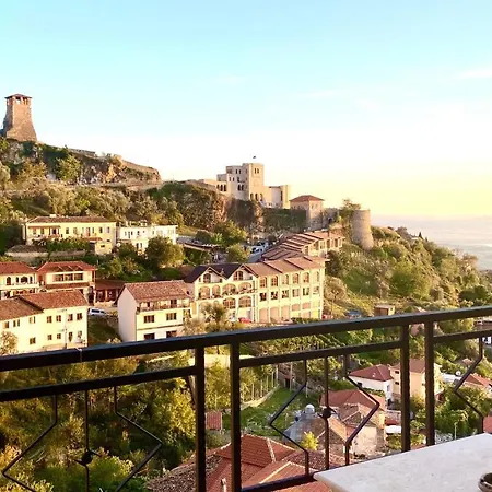 Panorama View Over The Castle And The Old Town 4*