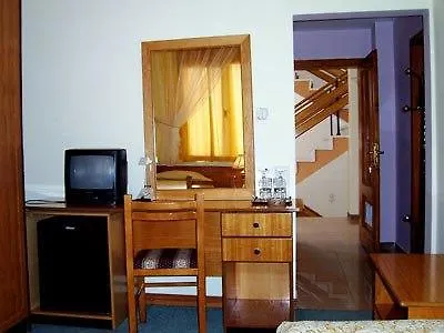 Panorama View On The Castle And The Old Town Hotel 4*