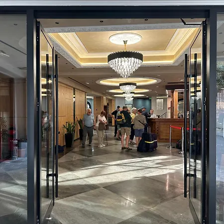 Panorama View On The Castle And The Old Town Hotel Krujë