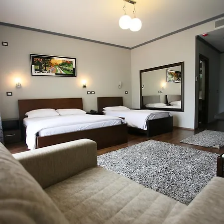 Hotel Panorama View On The Castle And The Old Town 4*