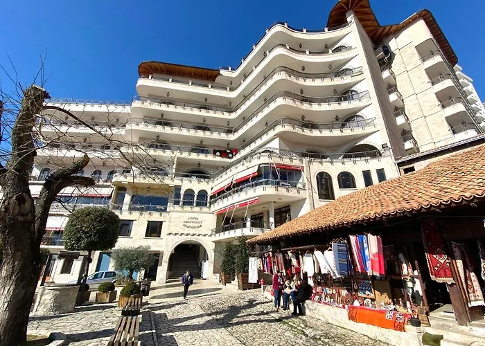Panorama View On The Castle And The Old Town 4*