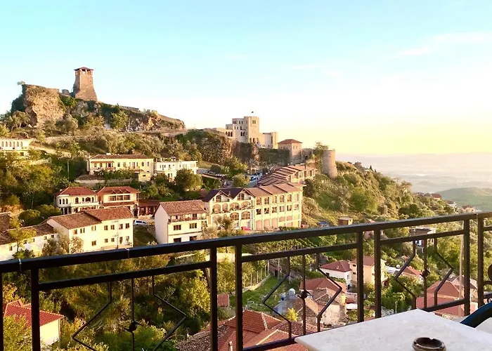Panorama View On The Castle And The Old Town 4*