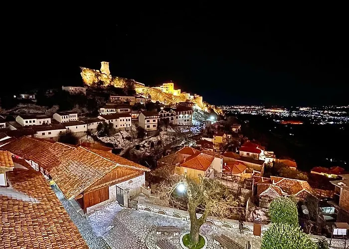 Panorama View On The Castle And The Old Town 4*