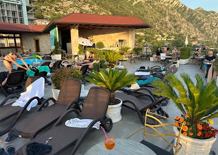 Panorama View On The Castle And The Old Town 4*