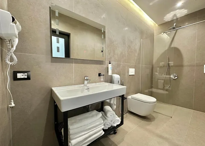 Panorama View On The Castle And The Old Town 4*